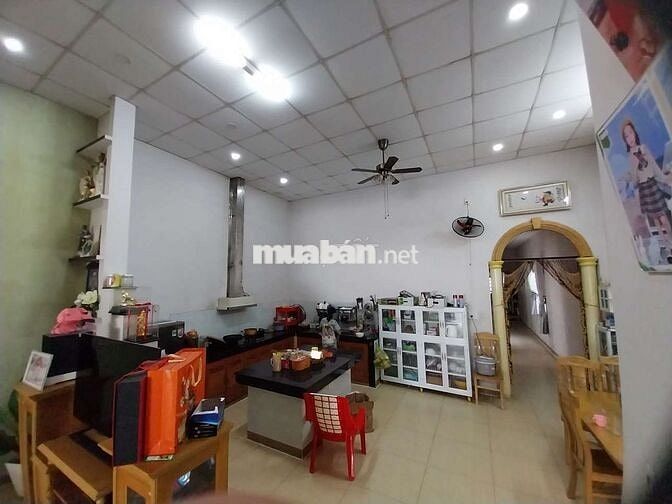 Nhà mặt tiền đang buôn bán TTNT VLXD