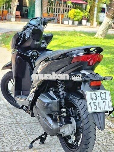 Vario 150 khoá ga, nợ xấu đưa 10tr lấy xe ạ