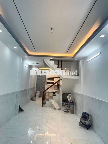 NHÀ NGAY TRƯỜNG TIỂU HỌC BINH LING GIÁP TÂN PHÚ