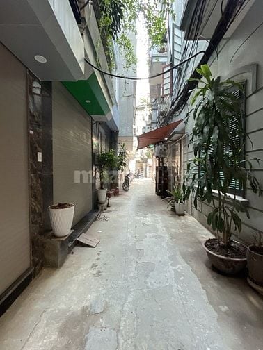 Nhà Mượt quá . Tại Trung tâm Thanh Xuân