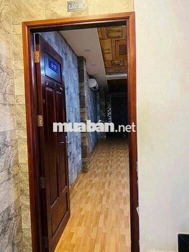 Cho Thuê Nhà Đường Bến Vân Đồn, Quận 4 ( Có Thang Máy - CHDV - KS )