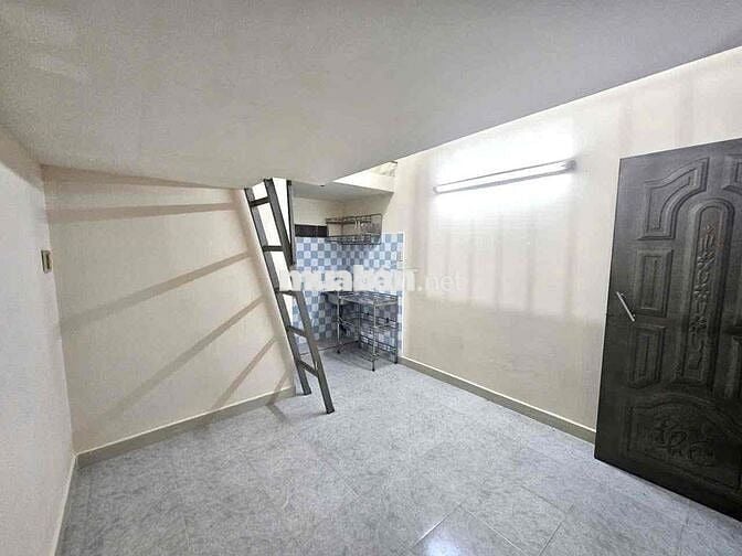 PHÒNG TRỌ CÓ NHÀ VỆ SINH RIÊNG CÓ GÁC GẦN VHU HUFLIT UEH ĐH BK