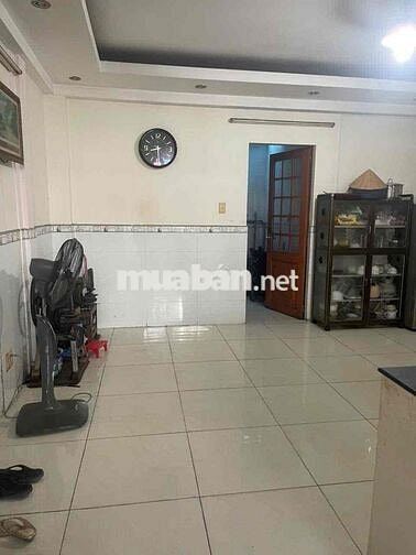 MTKD đường số 15 sầm uất kế chợ Tân Quy.