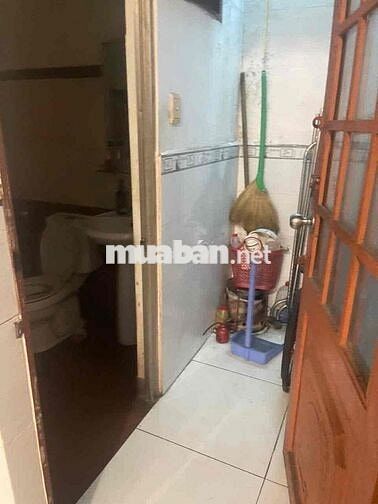 MTKD đường số 15 sầm uất kế chợ Tân Quy.