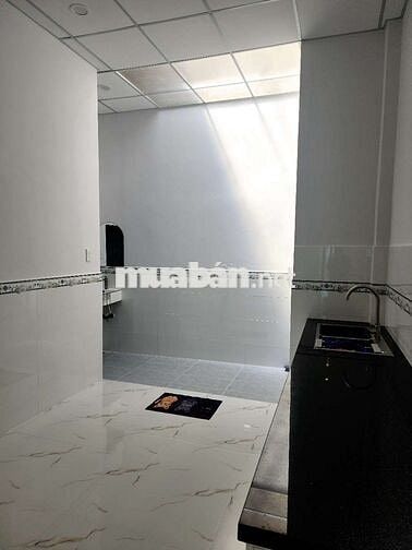 Bán nhà mới xây 100%, 5 x 10 shr, giá 3 tỷ 250tr tl