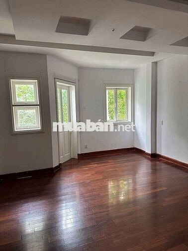 Cho thuê biệt thự khu hi lam Phổ Quang, p2, dt. 8x18m 1 trệt 3 lầu st
