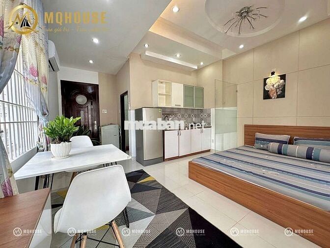 Cho thuê căn hộ 1 phòng ngủ ban công rộng 40m2 ở vòng xoay Lăng Cha Cả