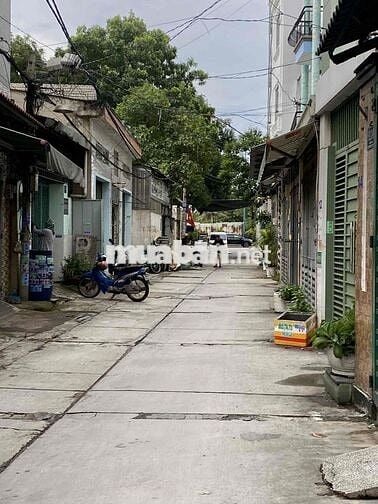 Cần bán nhà Đường Hồ Văn Long, Q. Bình Tân có hẻm xe hơi