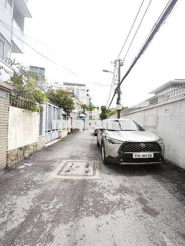 Tìm đâu ra nhà hẻm xe hơi chỉ 1ty650