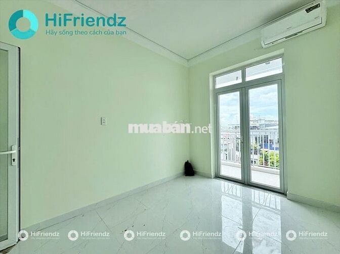 Phòng Trọ Ban Công Full NT Đi Bộ Qua Văn Lang Tòa Nhà Thang Máy,Hầm Xe