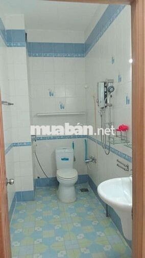 Nhà Đường 13 Ao sen Tên Lửa Dt 5x20. 4 Tầng có 6 phòng 30 triệu