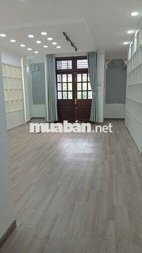 Nhà Đường 13 Ao sen Tên Lửa Dt 5x20. 4 Tầng có 6 phòng 30 triệu