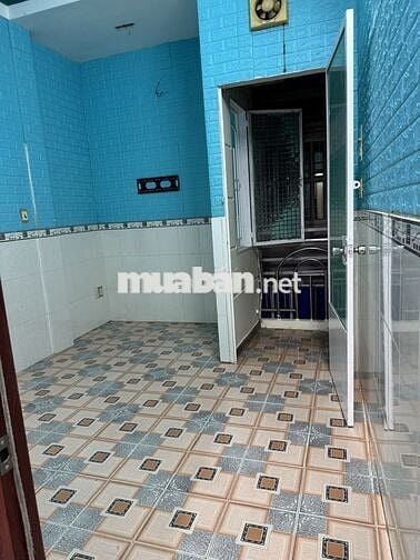 Nhà đúc 4 tầng 3pn 3wc Lý Thường Kiệt P9 TB