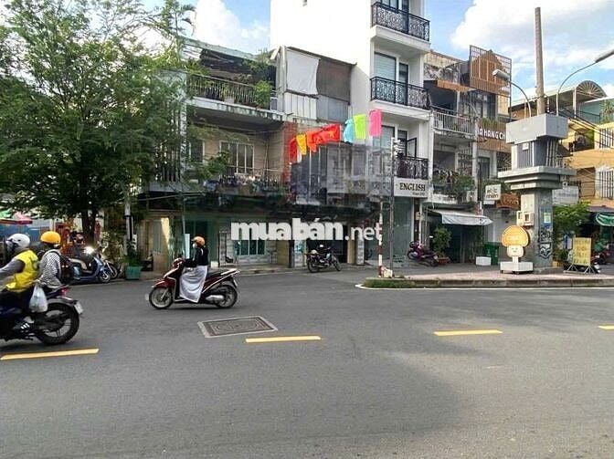 TRƯỜNG SA QUẬN 3 VỊ TRÍ ĐẸP NGANG 8M ( 1 CĂN *** KHU VỰC ĐÓ LUN )
