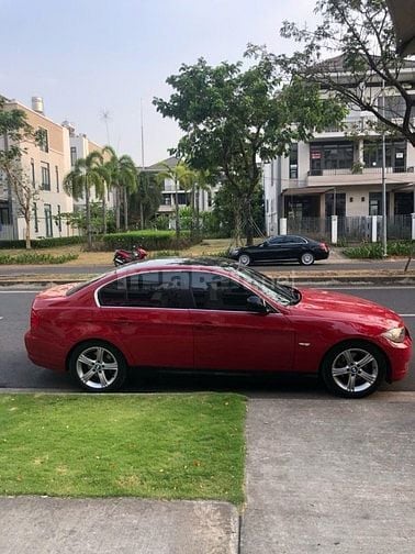 -Cần bán Xe sedan BMW 3 Series sản xuất năm 2009, nhập khẩu từ Đức.