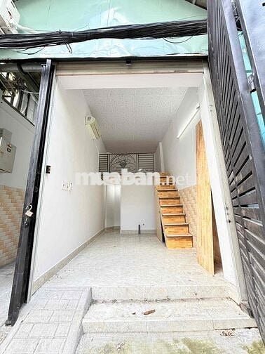 KIOT MẶT TIỀN SINH VIÊN Ở 2-4 BẠN ĐỀU OCE GẦN ĐẠI HỌC VĂN HIẾN 🔰