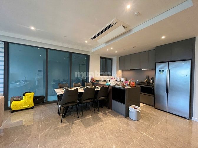 Căn hộ The Opera Metropole, 45 tỷ, 126m2, 3PN, 2WC, nội thất đầy đủ.
