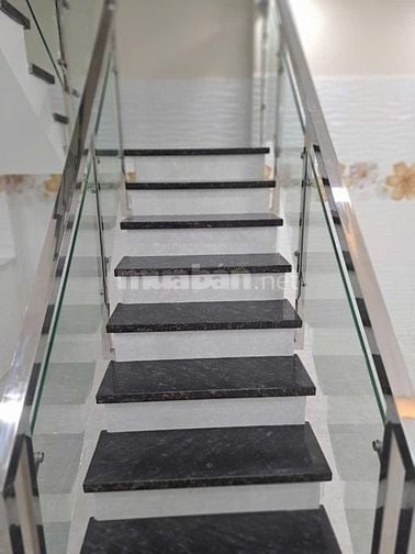 Bán nhà H3m số 341/4/18 Bến Phú Lâm, P9, Q6. DT: 4m x 14m, 3 tầng, ST