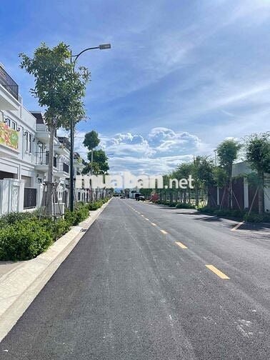 Nhà phố liền kề trong dự án cao cấp La Vida Vũng Tàu giá chỉ từ 6 tỷ.