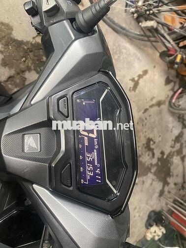 vario 150 Bến cát