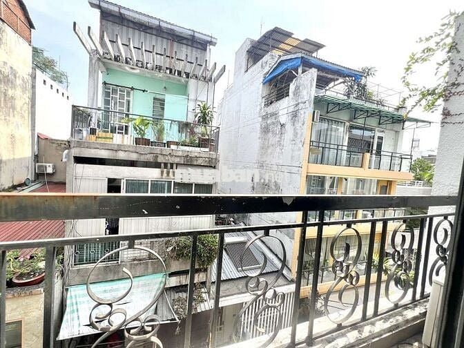 Căn Hộ Ban Công, Máy Giặt Riêng Ngay Trần Phú Quận 5