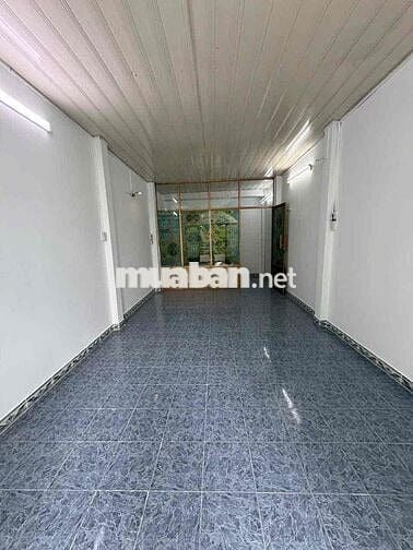 nhà 3 tầng, bán gấp - hẻm 5 mét - 4 ,8 tỷ thương luong