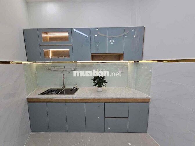 Bán Nhà Q11 3.8m x 10m 2pn 2wc 4.2 T.ỷ