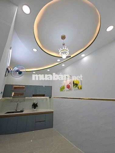 Bán Nhà Q11 3.8m x 10m 2pn 2wc 4.2 T.ỷ