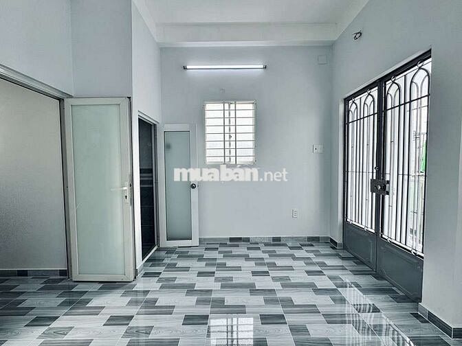 MẶT TIỀN NỘI BỘ LẠC LONG QUÂN NHÀ 5 TẦNG KHÔNG LỘ GIỚI GIÁ 4,98TỶ TL