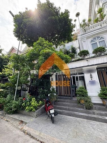 TUYỆT PHẨM Q2 VILLA HIỆN ĐẠI FULL NỘI THẤT XÁCH VALI VÀO Ở NGAY 6PN