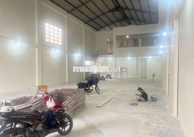 CHO  THUÊ  KHO XƯỞNG  MT (420m2) P. BÌNH HƯNG  HÒA A.  QUẬN  BÌNH  TÂN