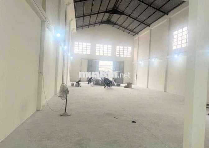 CHO  THUÊ  KHO XƯỞNG  MT (420m2) P. BÌNH HƯNG  HÒA A.  QUẬN  BÌNH  TÂN