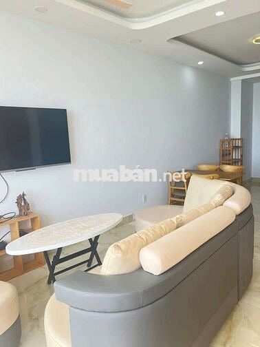 Cho thuê căn hộ Thủy Tiên resort 1PN full nội thất view biển sát biển