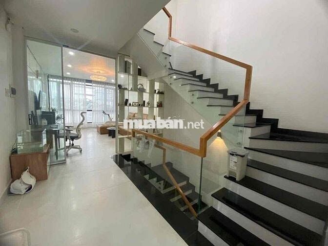 XE HƠI NGỦ ĐÔNG- SÁT VÁCH AEON T. PHÚ - NHÀ ĐẸP- TẶNG FULL NỘI THẤT C