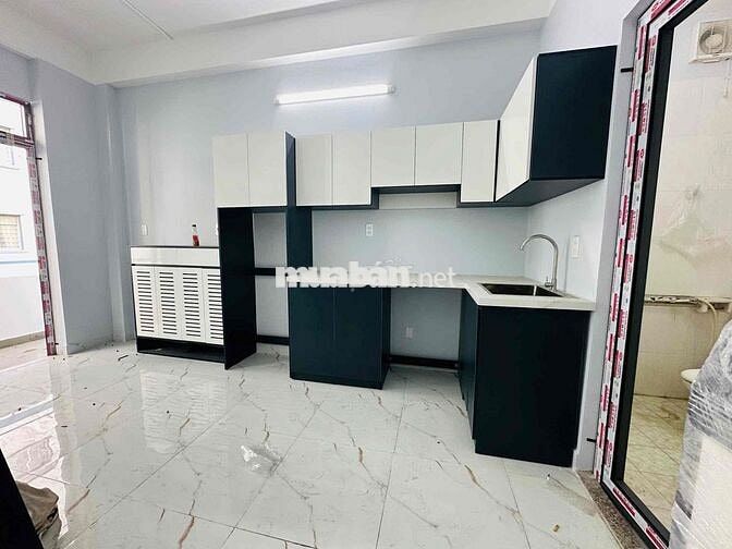 2PN Ban Công 60m2 Ngay Đh Kinh Tế Q10