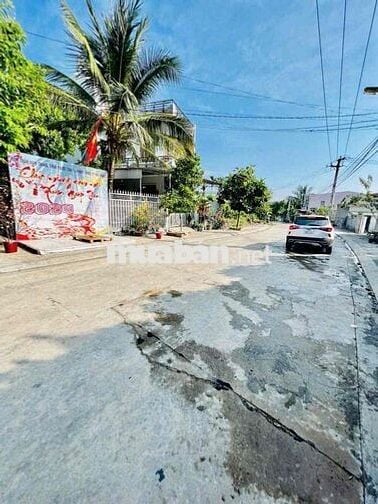 Cần Bán Đất Mặt Tiền Đường Trần Nam Trung Rộng 13m.Ngay TT Phước Đồng