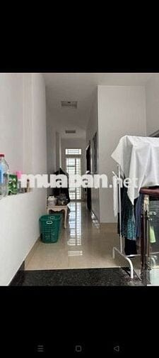 Bán nhà mặt tiền gần ngay đường số 10 bình hưng DT 4.5 x 18m 2 lầu