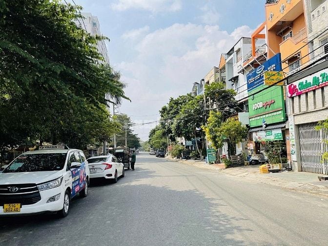 Lô Góc đẹp siêu hiếm đường số 11, Linh Xuân,TĐ. 64m2,ĐXH,SHR chỉ 3.7tỷ