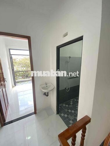 nhà mới hoàng công đã có sổ sách pháp lý đầy đủ cần bán gấp