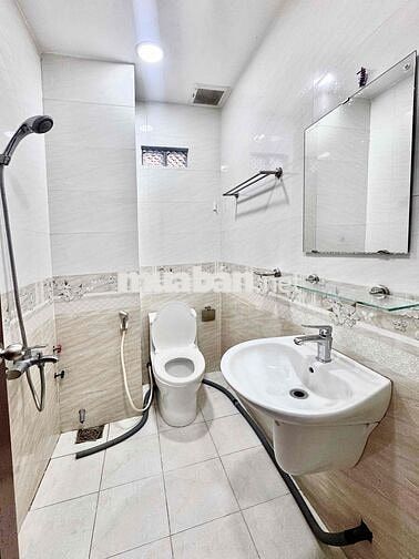 Căn hộ full nội thất TT quận 3 (Lê Văn Sỹ- Trường Sa- Trần Quang Diệu)