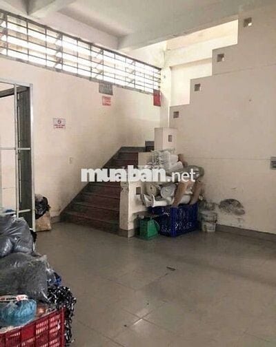 CHO  THUÊ  KHO  XƯỞNG (  1217m2) PHƯỜNG HÒA THẠNH. QUẬN TÂN PHÚ