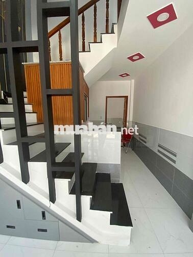 nhà mới hoàng công đã có sổ sách pháp lý đầy đủ cần bán gấp