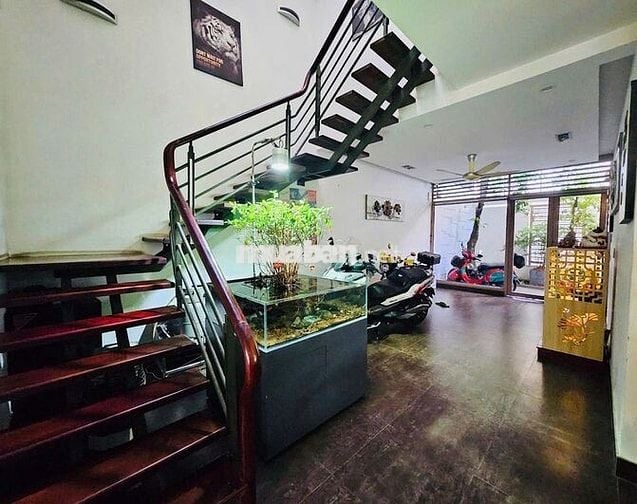 SIÊU PHẨM SÂN BAY. 8X18M - 25E Cửu Long, P.2, Tân Bình, có sân rộng