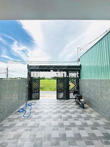 Bán Nhà Tân Cổ Điển Mặt Tiền Đường Lớn , Đã Hoàn Công , Ở Cần Giuộc