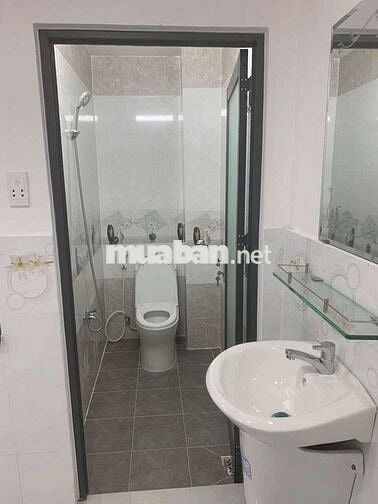 Nhà 1 trệt 1 lửng hẻm 207 đường số 8 BHH B bình tân