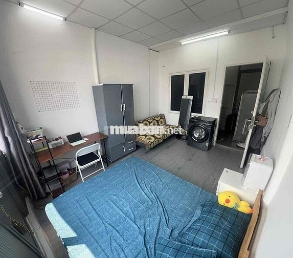 Pass Phòng trọ Q1 trần đình xu, ban công rộng, tách bếp