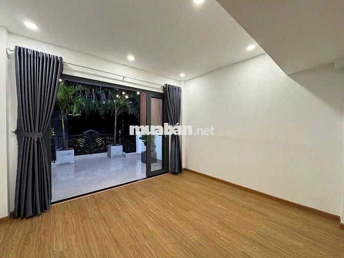 NHÀ HIỆN ĐẠI CHÂU ÂU LÝ PHỤC MANG - MỚI 100% - XEM LÀ MÊ -ĐXH- QUẬN 7