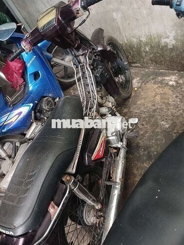 Nhà dư xe cần pass lại xe cho a.e đi làm