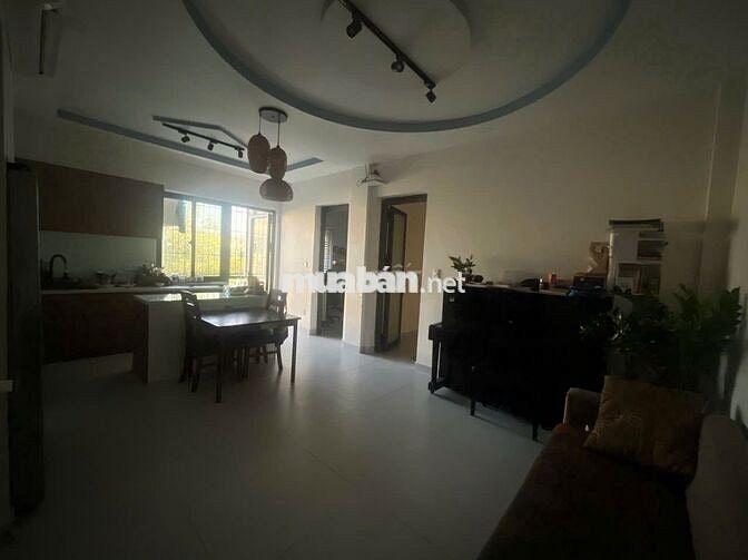 Bán căn hộ chung cư nội thất đầy đủ