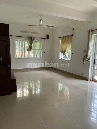 Biệt thự 3 Lầu DT:13x19 hẻm xe tải 8m Dương Quảng Hàm, P6, Q.Gò Vấp.